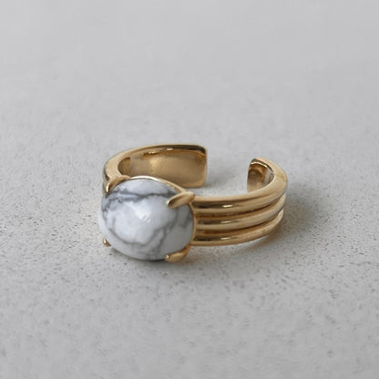 [ howlite ] trois gold