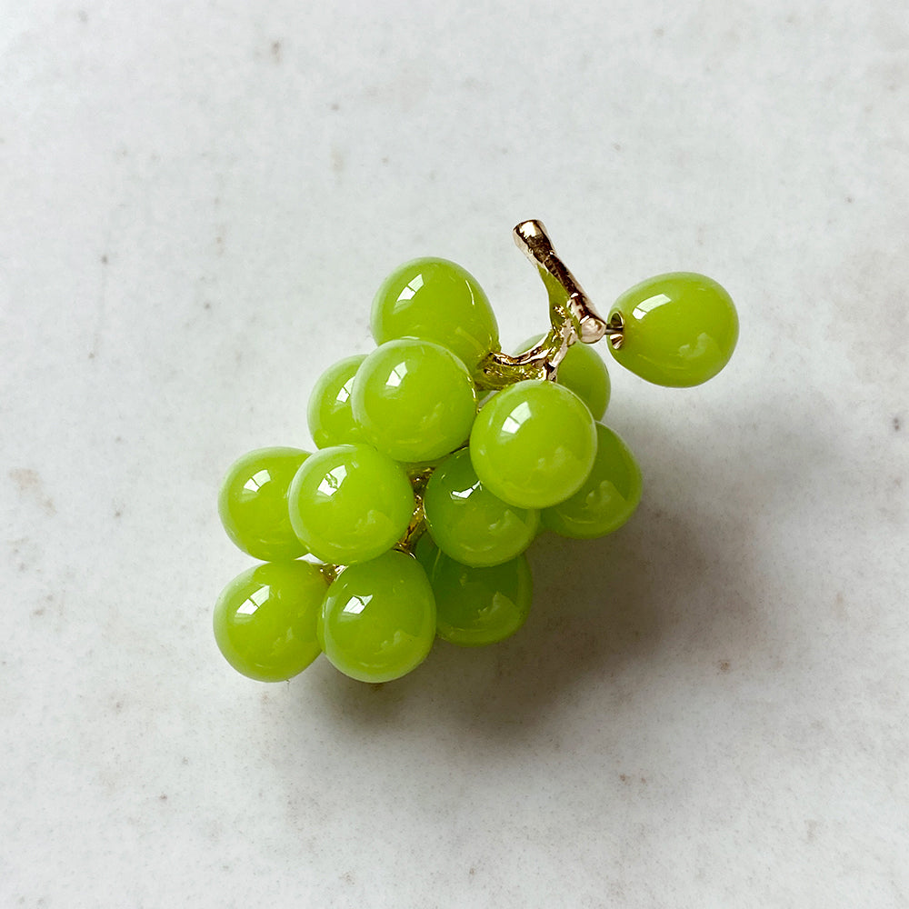 [ green ] grape piercing