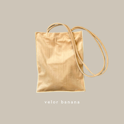 [ velor banana ] long handle tote bag